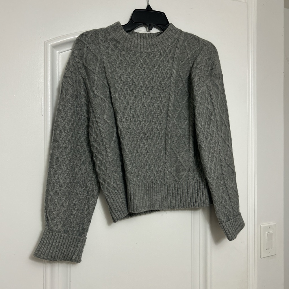 H&M Gray Cable Knit Women's Sweater